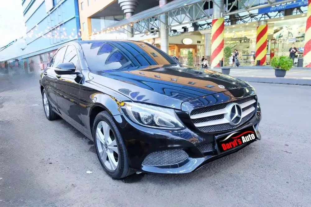 2017 Mercedes Benz C200 TDP 5jt