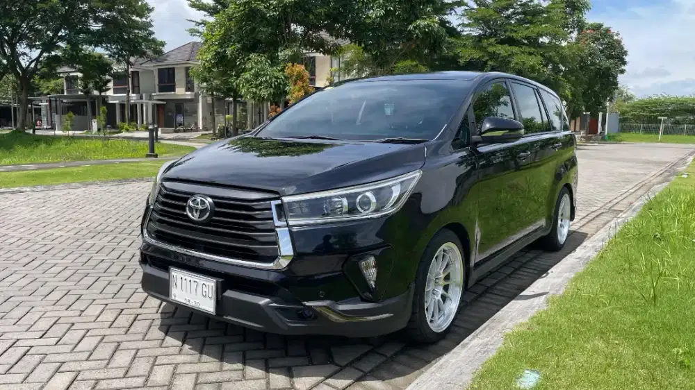 TOYOTA INNOVA V LUX AT 2019 CUMI TIPIS