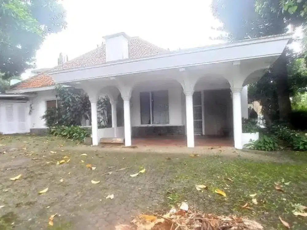 Dijual Rumah di Setiabudi Bandung, Mewah Antik dan Ada Kolang Renang