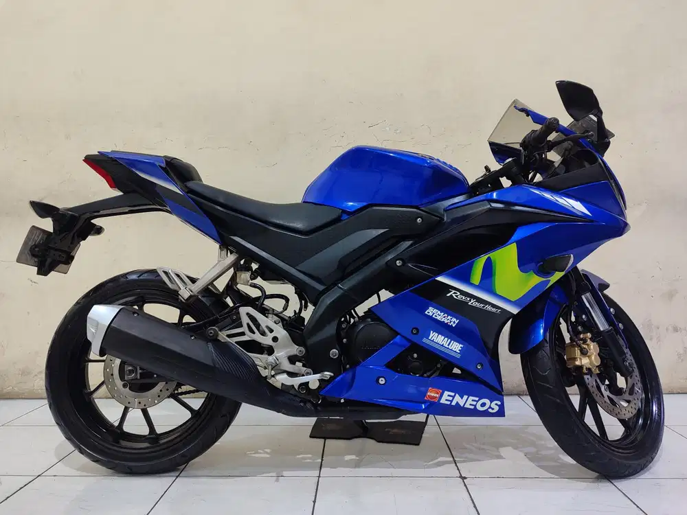 R15 V3 biru 2017 MOVISTAR istimewa mulus terawat siap pakai...