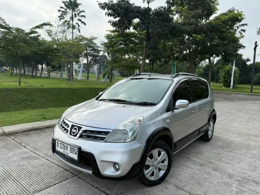 Nissan Livina Xgear AT 2013