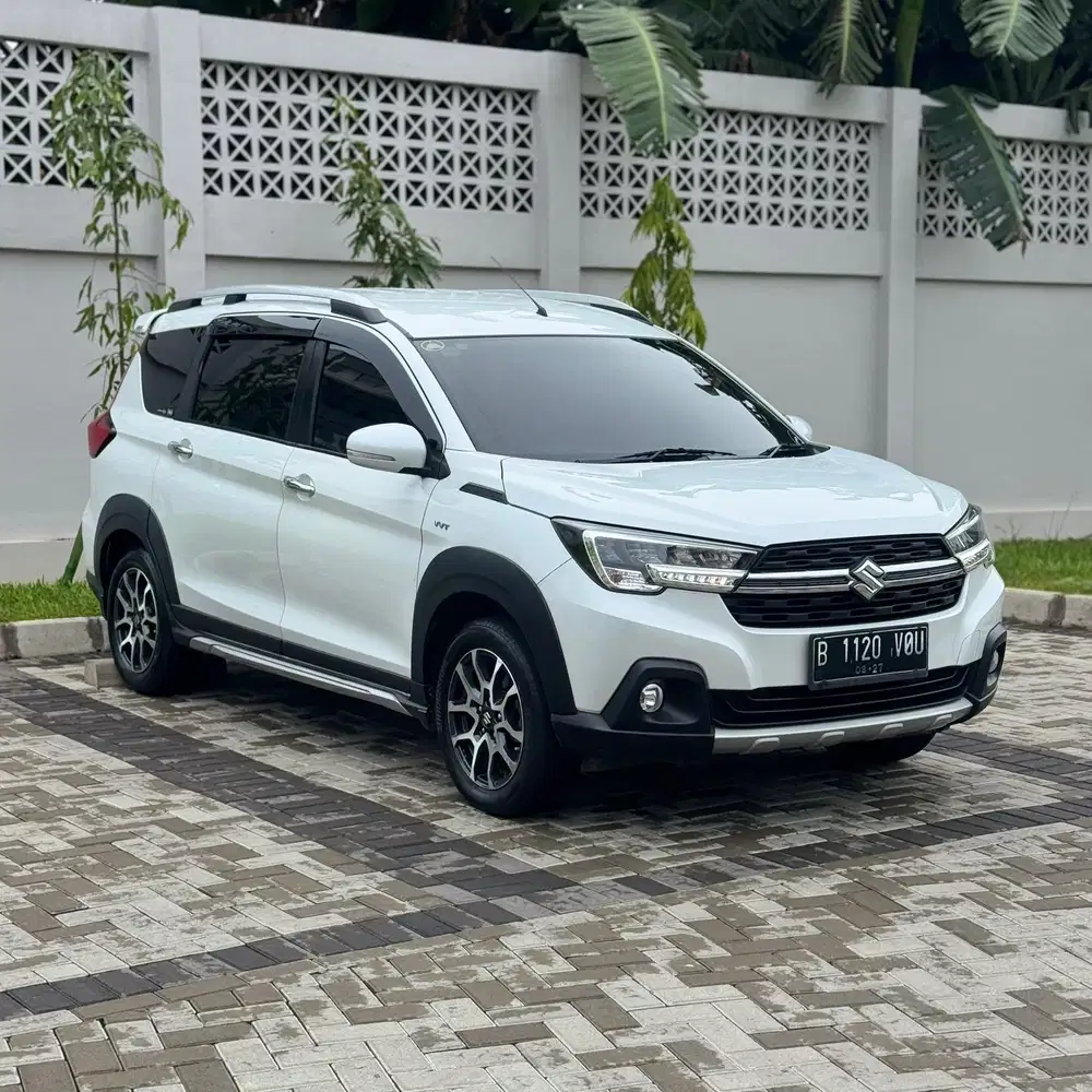 Suzuki XL7 1.5 Alpha Matic 2022 Putih AT