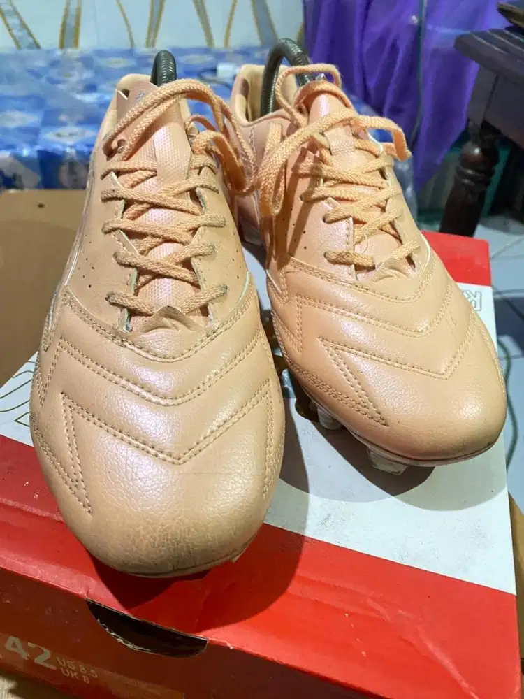 Sepatu Bola Specs Shaman Bepe20