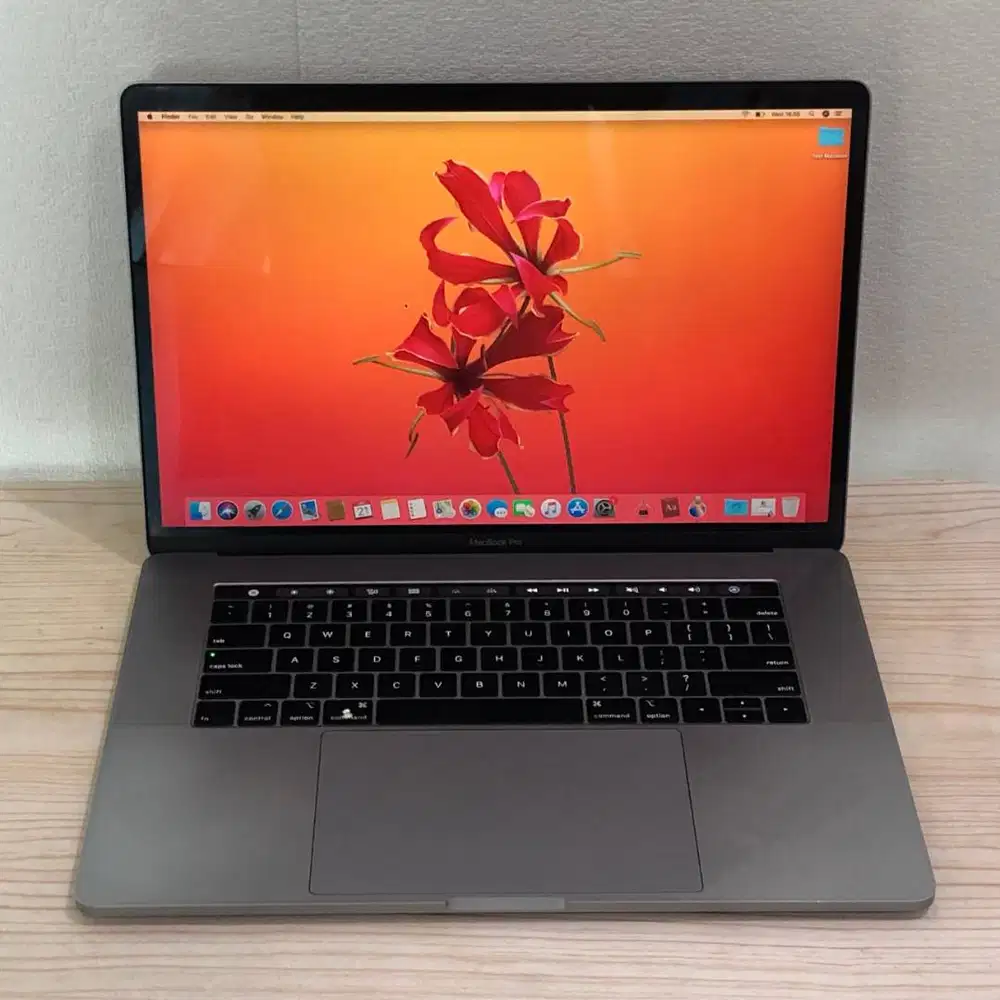 MacBook Pro 15” 2019 i7 16/256‼️ BUKAN KALENG-KALENG‼️