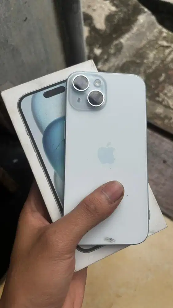 iPhone 15 128GB iBox