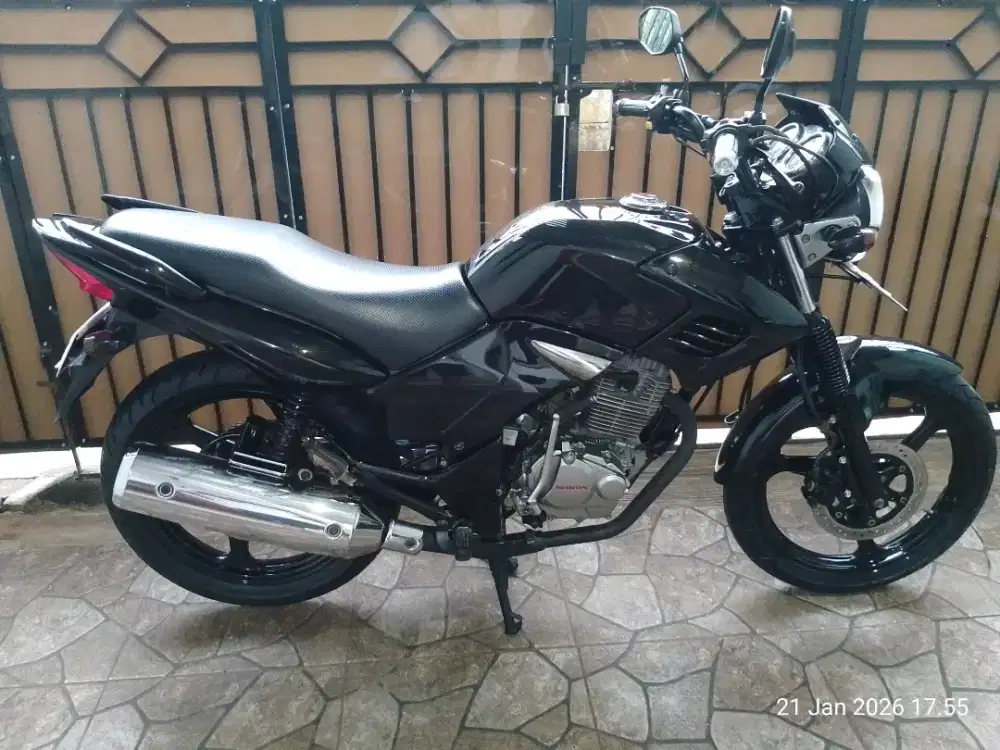 Tiger Revo 2008 Mulus