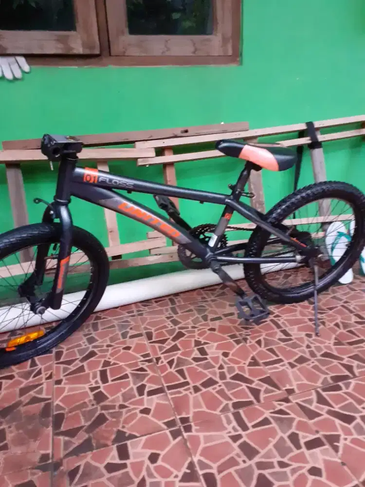 Sepeda bmx bekas kondisi msh bagus
