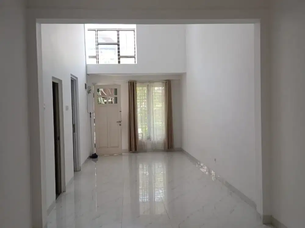 Jual Murah Rumah Bagus Strategis di Gracia Residence Graha Bintaro  (SD)