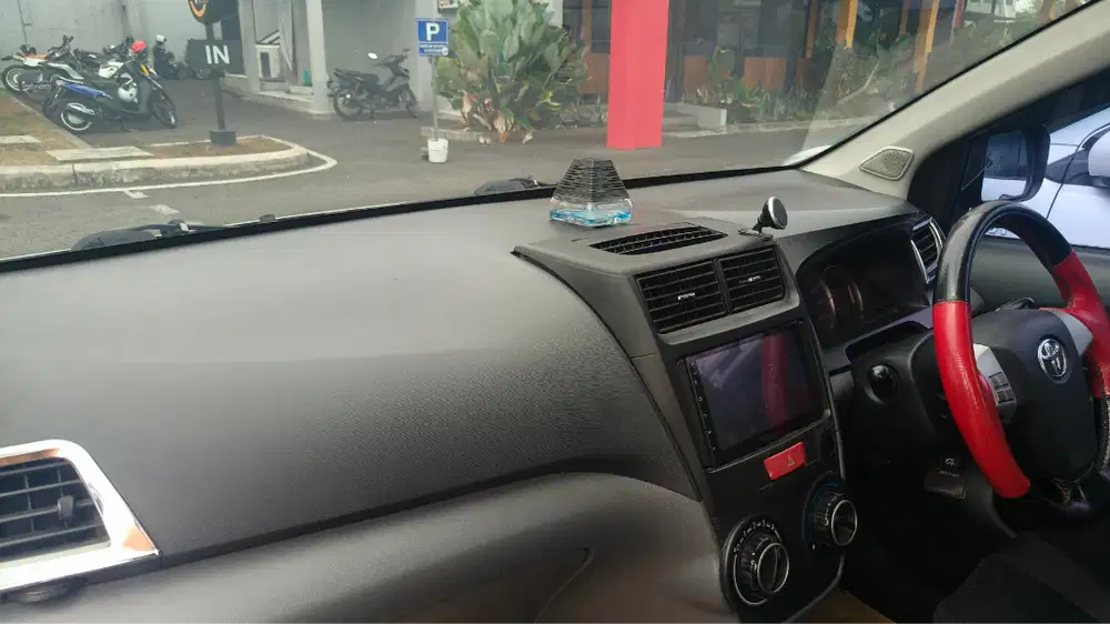 Dijual Toyota Avanza Veloz 1.5 Manual Tahun 2012