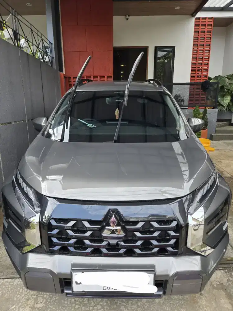 Xpander Cross AT 2025