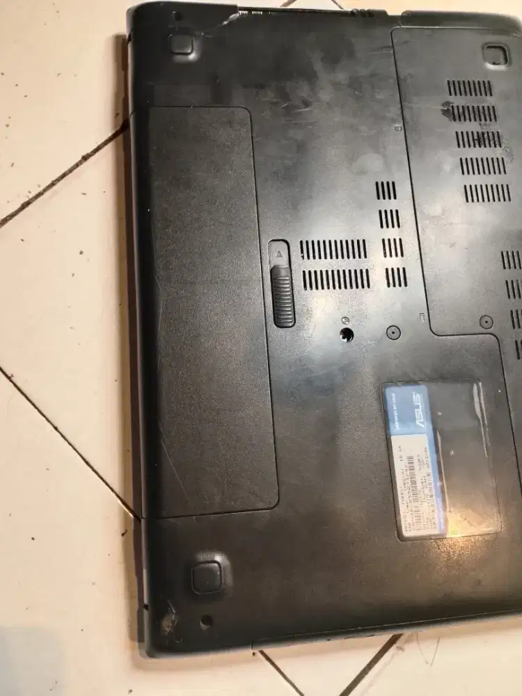 leptop asus N46U minus matot