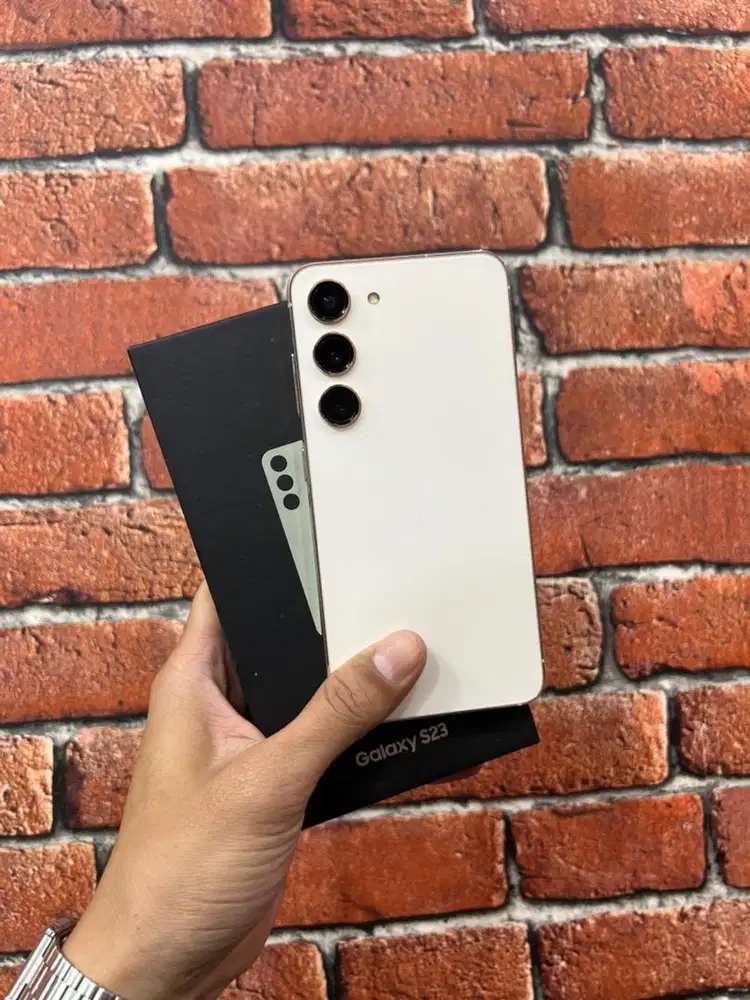 Samsung s23 cream 8/256 sein