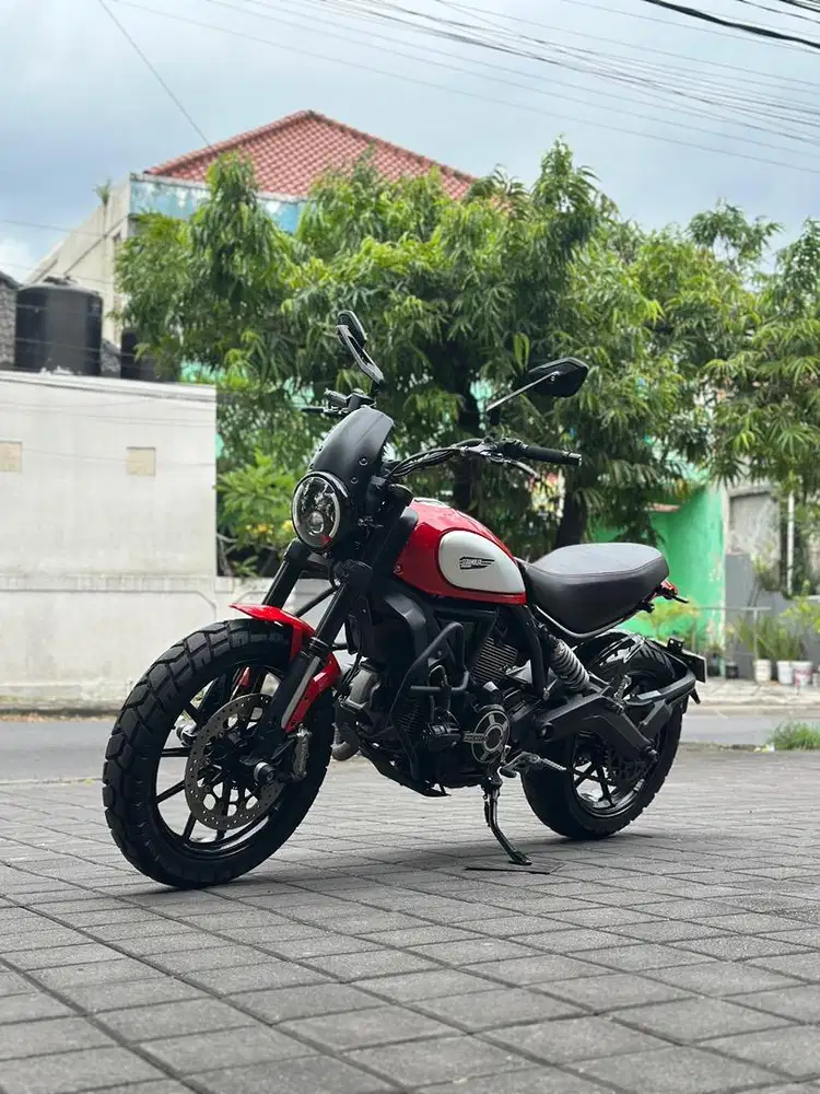 Ducati scrambler 800 Icon ABS 2016 FP Acc ++ mulus low odo