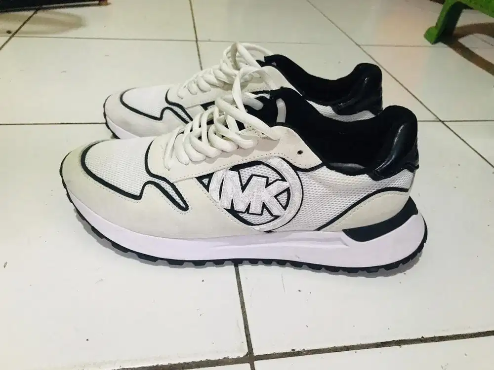 Sepatu michael kors