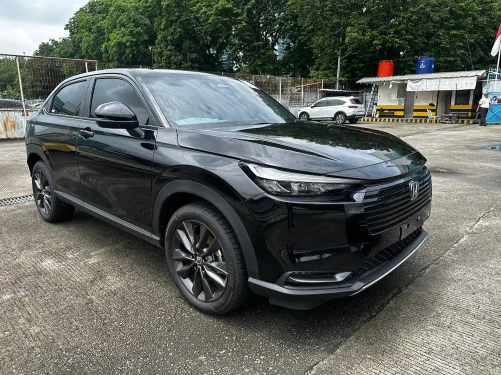 [Mobil Baru] HRV E+ HYBRID 2025