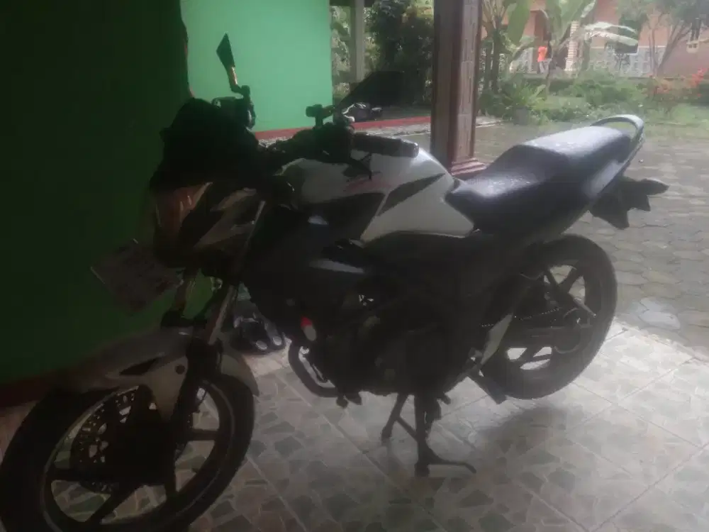 Jual cepat CB 150R 2014