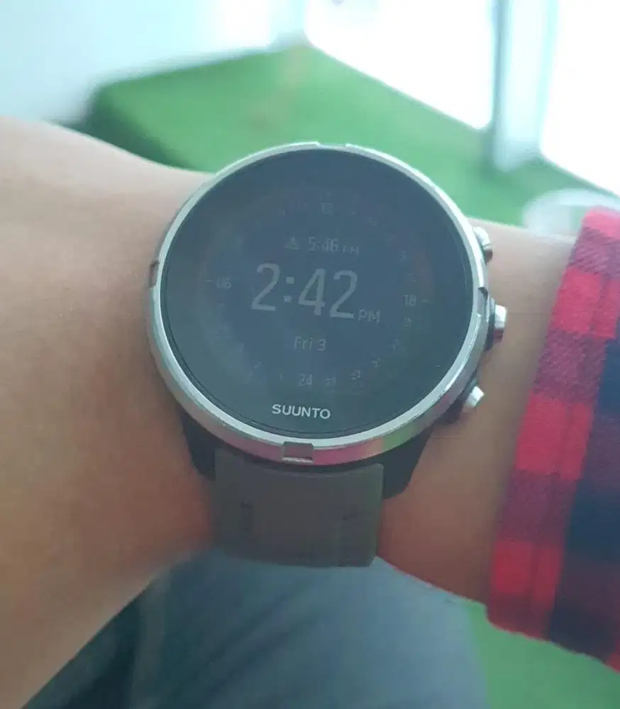 Jam tangan Suunto 9