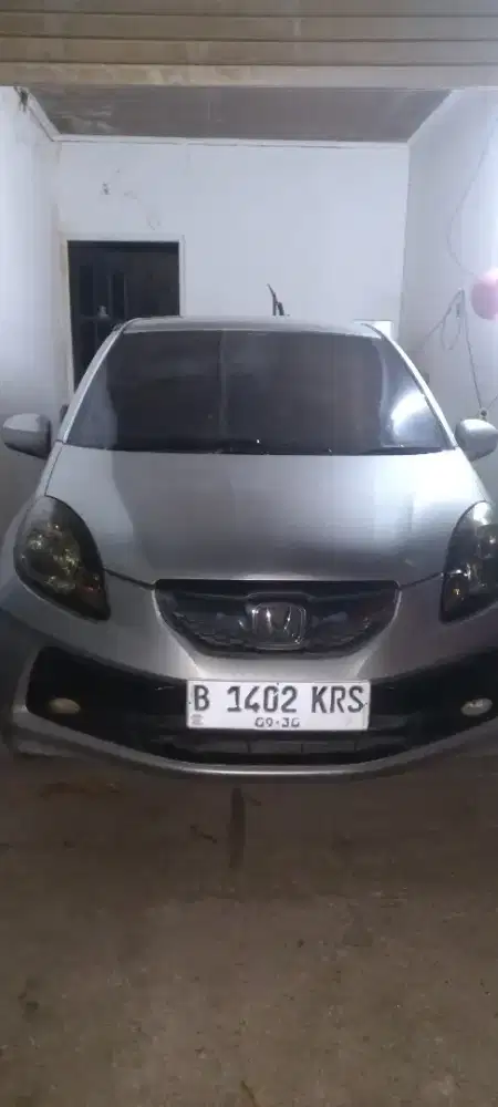 Di jual mobil brio matic tahun 2015