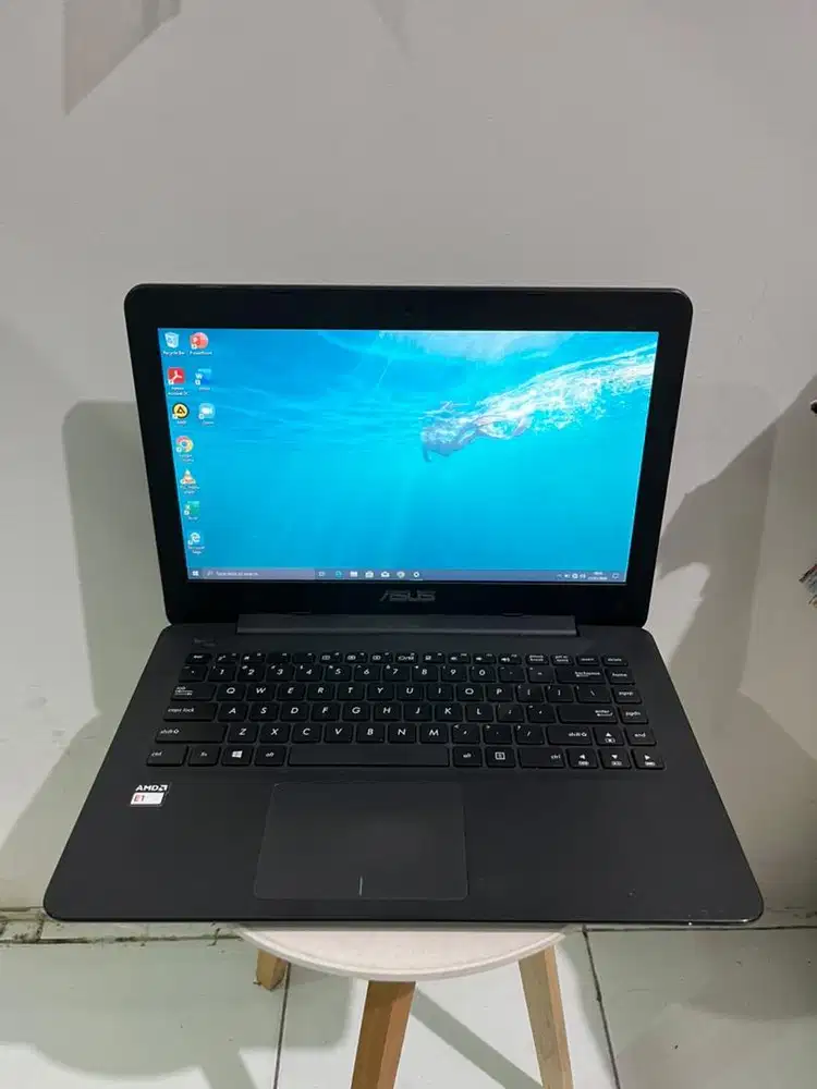 JUAL MURAH LAPTOP ASUS AMD RAM 4GB/500GB