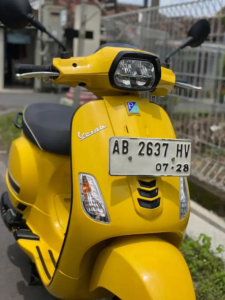 VESPA S125 i-get km 6000 real