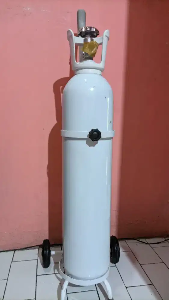 Tabung Oksigen 1,5 M³ (isi) Beserta Regulator Full Set