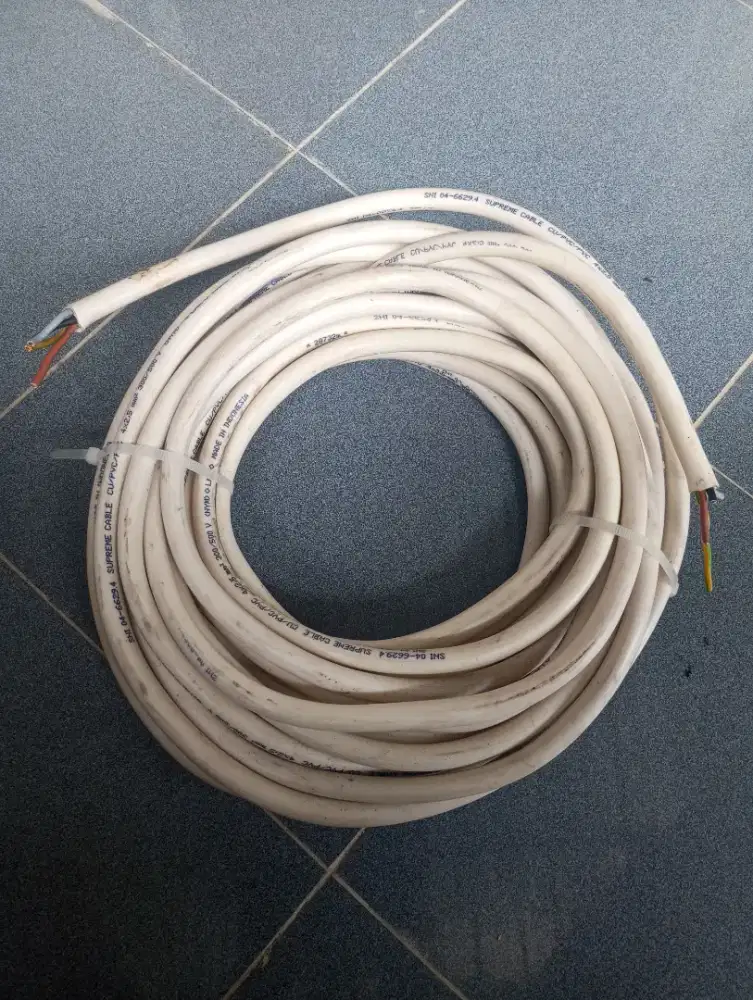 Jual kabel listrik 4 x 2.5mm Supreme - 21 meter