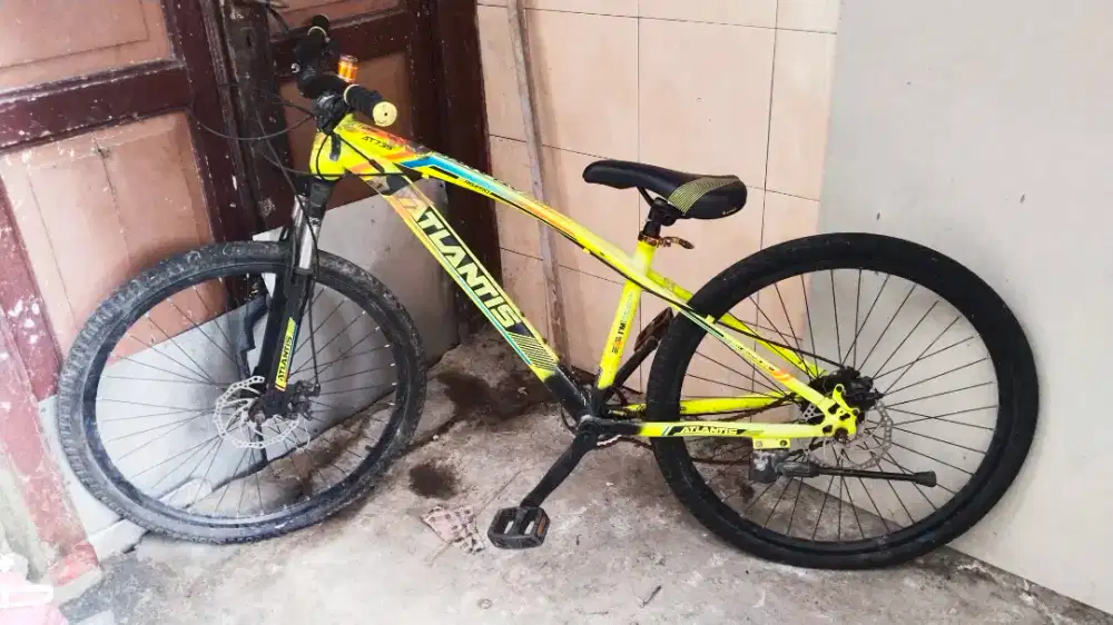Sepeda Mtb ukuran 26 Merk Atlantis.