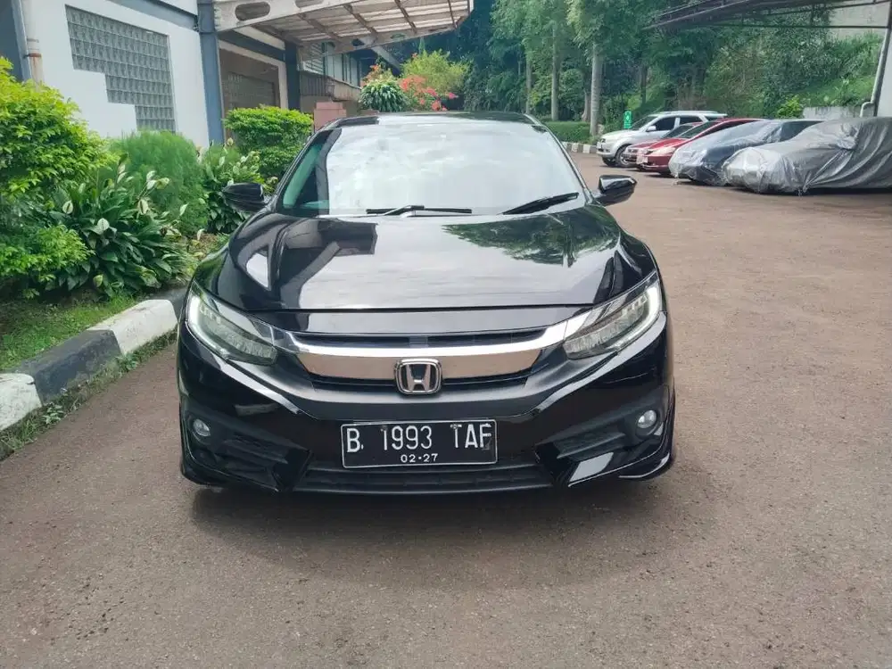 Civic turbo ES A/T 2017