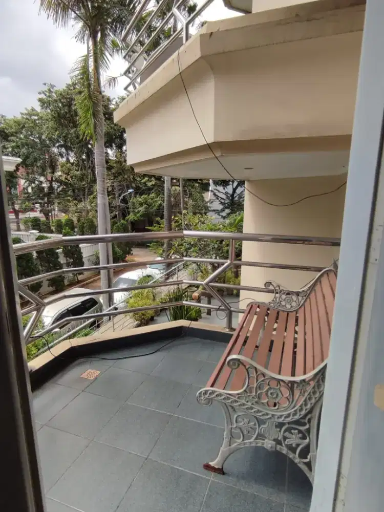 Dijual rumah hook di danau indah Sunter Jakut (yenli)