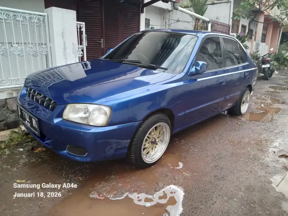 Jual mobil Accent Verna