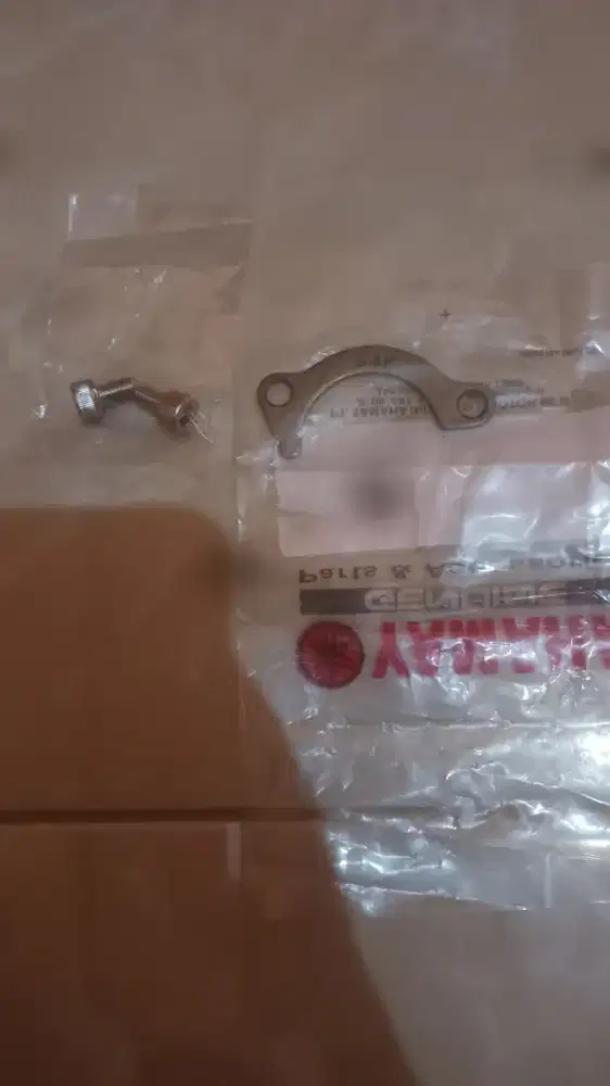 Penahan bearing AS Pully Mio J