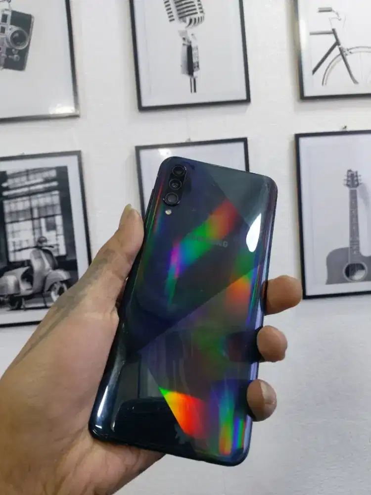 Samsung A50s 4/64 second hp only normal