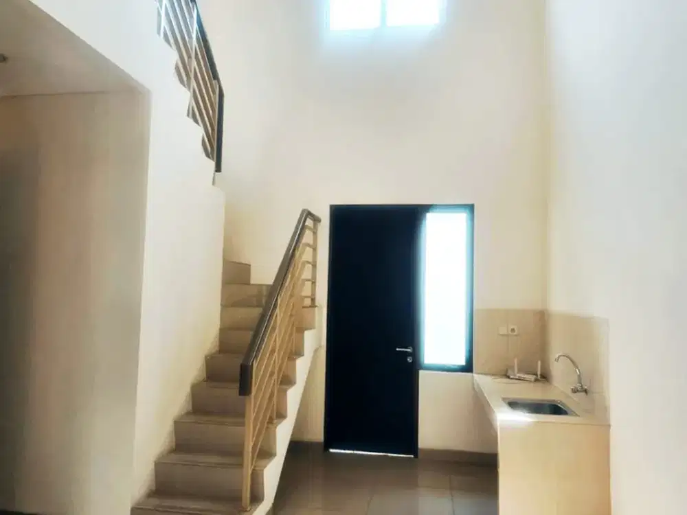 Disewakan Rumah Cluster Shinano 2 Lantai di Jc Jakarta Timur