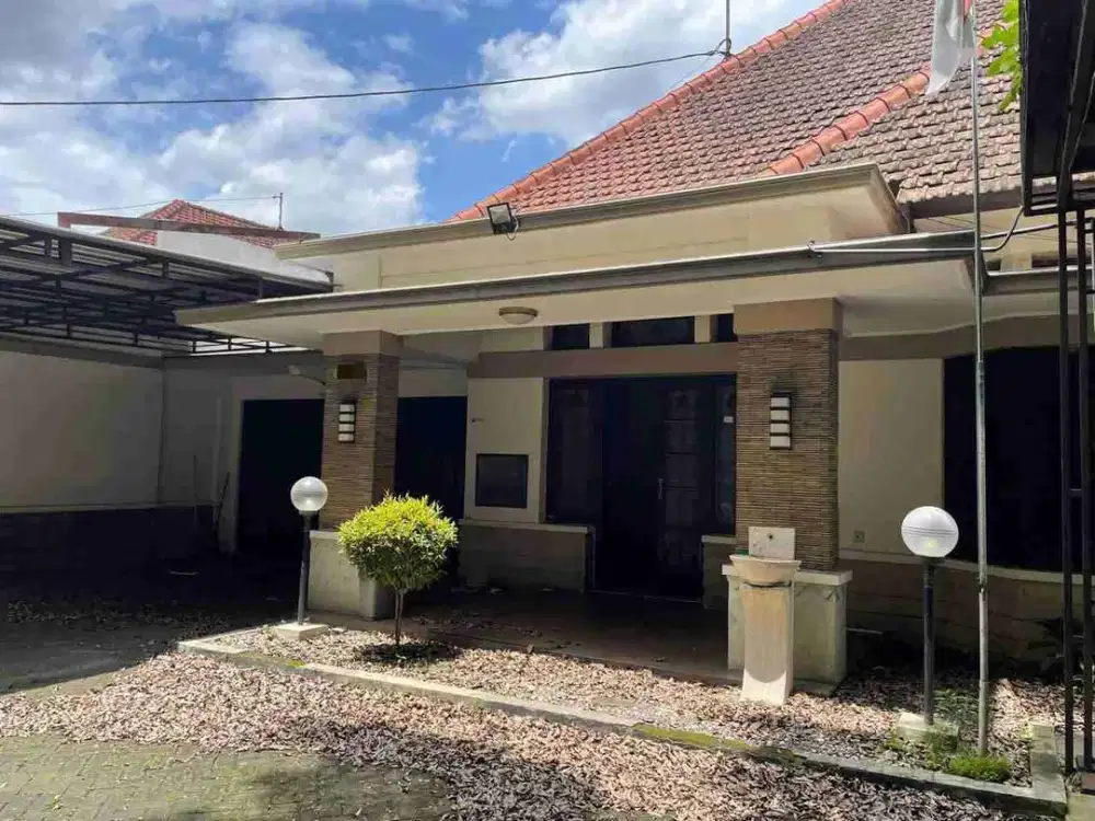 Disewakan Rumah Lama Di Gunung-Gunung Nol Jalan Kota Malang