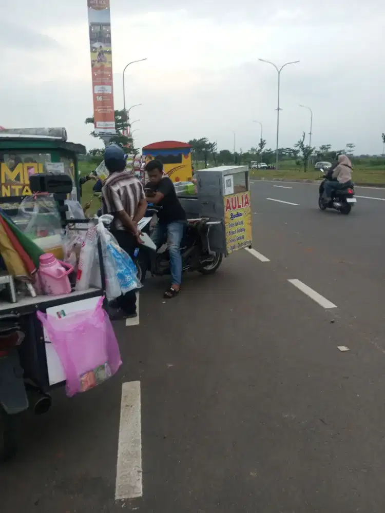 Cari loker art pulang pergi