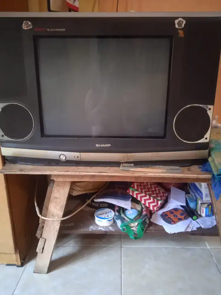 TV tabung Sharp 21 inci