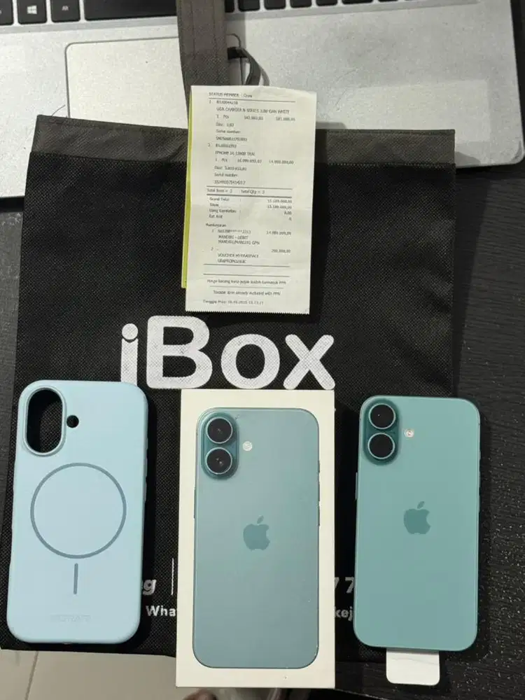 Iphone 16 - Teal, 128GB (Like a new)