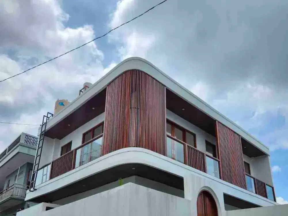 dijual villa lantai 2 canggu