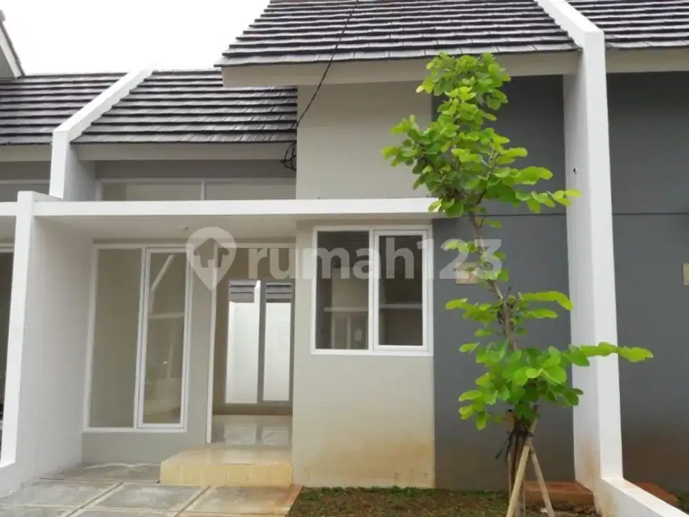 Rumah Baru Dekat Stasiun Kereta di Bogor
