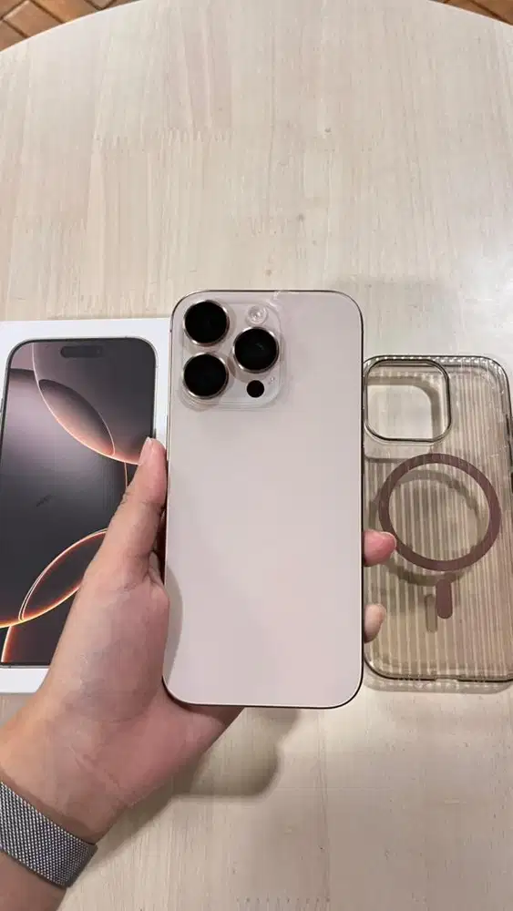 Iphone 16 Pro 128gb desert titanium garansi panjang