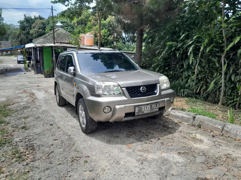 Nissan X-Trail 2004 Bensin