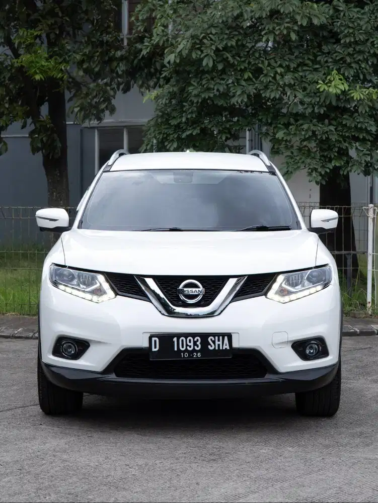 Nissan X-Trail 2.5 AT cvt  2016 putih