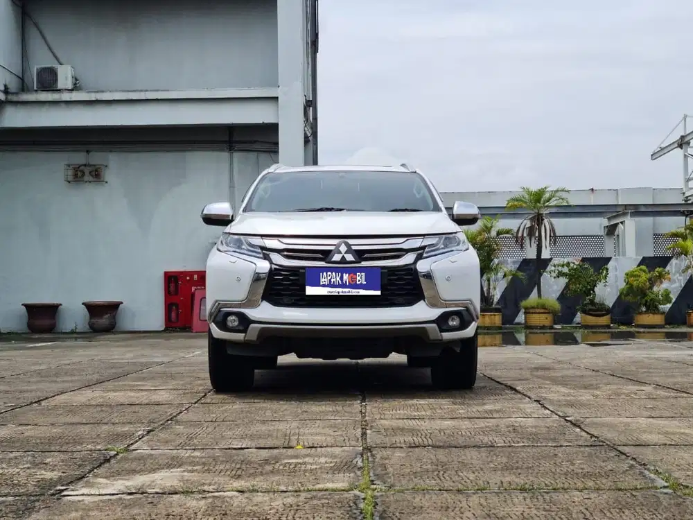Mitsubishi Pajero Sport 2.4 Dakar AT Diesel 2017 Putih KM 82RB
