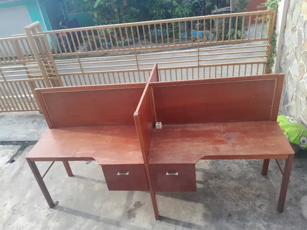 Di jual Meja kantor