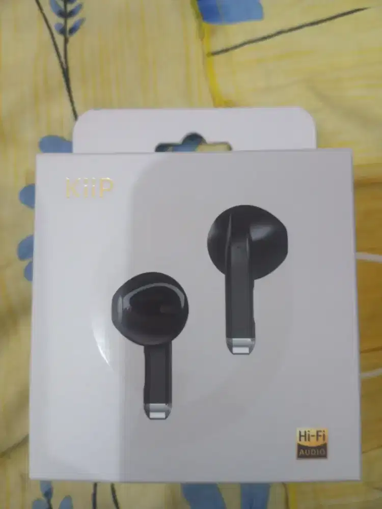 Headset bluetooth kiip kondisi mulus seperti baru