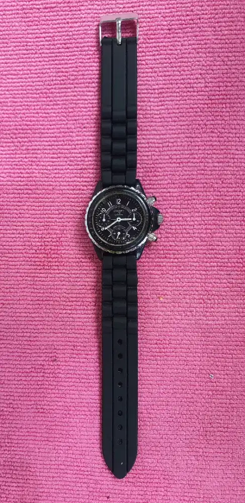 Jam CHANEL j12 Automatic