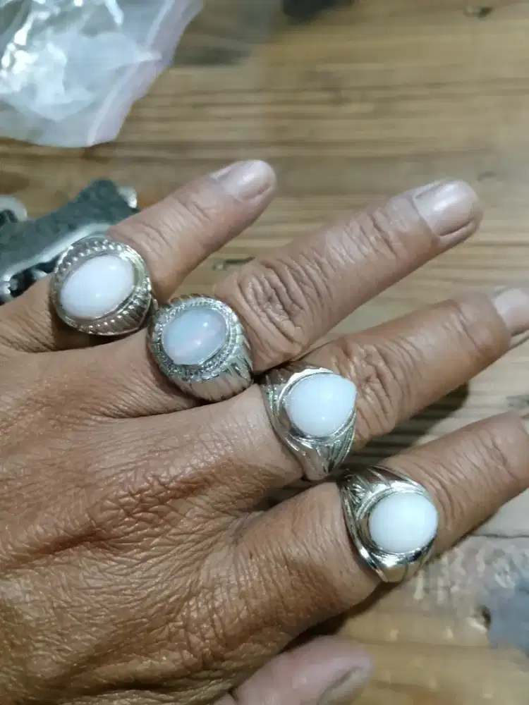 Kalimaya susu cristal jarong