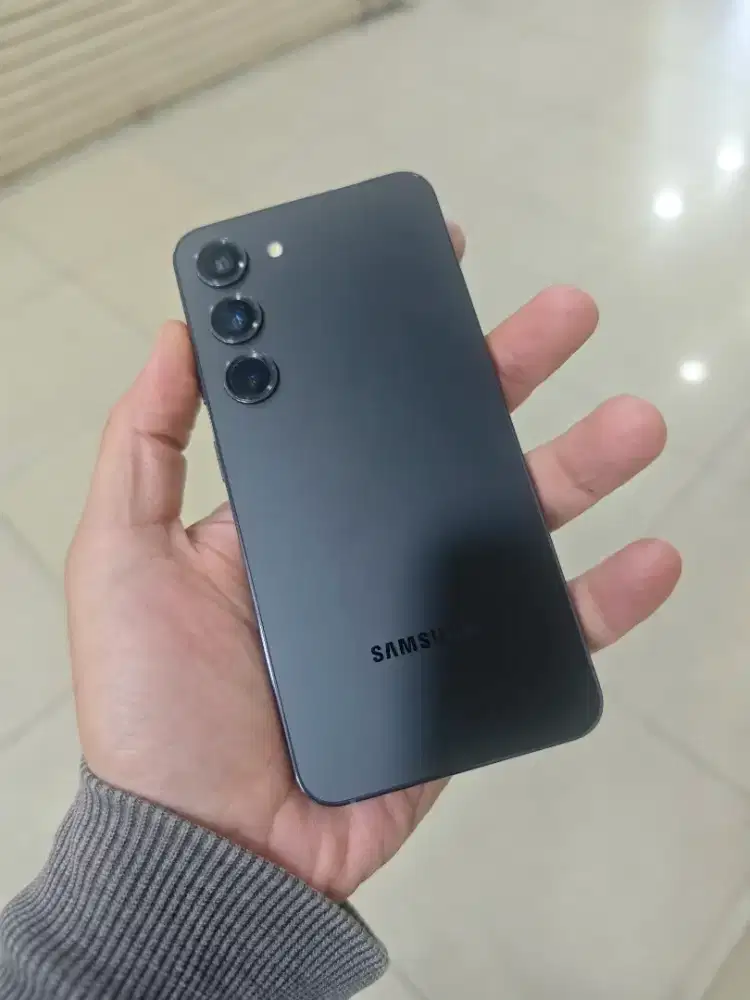 Samsung s23 8/256 resmi Indonesia garansi personal 1 bulan