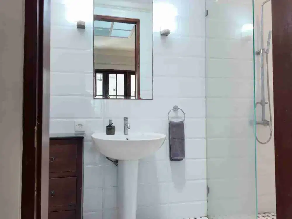 DIJUAL  VILLA FULL FURNISH  DEKAT PANTAI SEMINYAK PK - Thumbnail 8