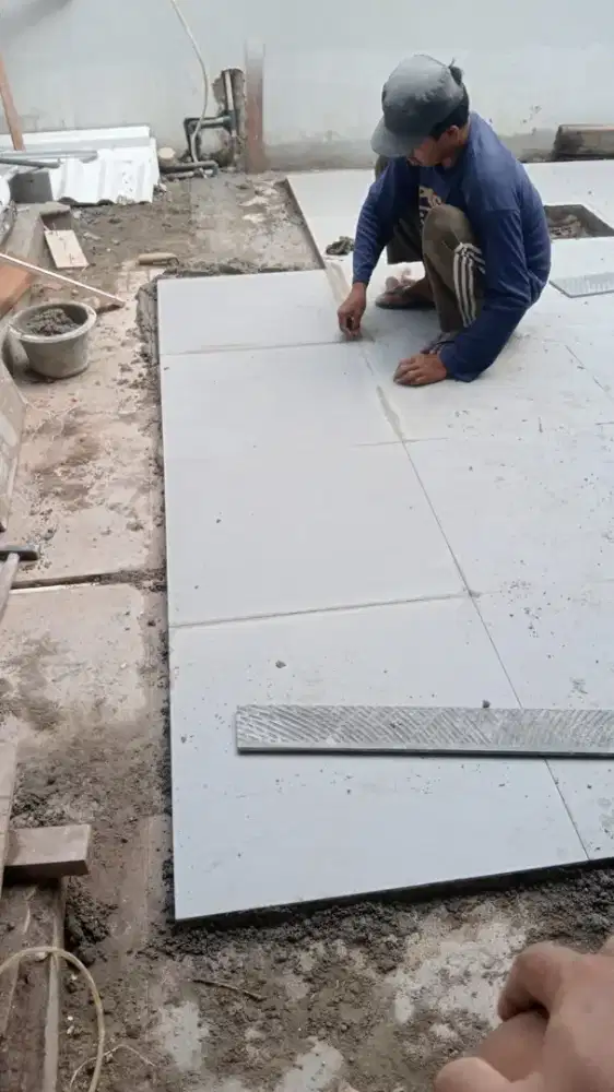 tukang pasang granit/keramik harian &borongan